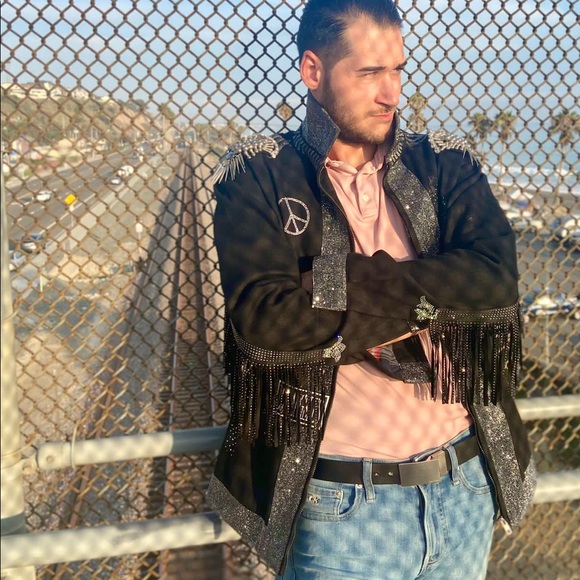 men's jacket on the lining finished with sequins, fringes and metal decorations - Picture 7 of 16